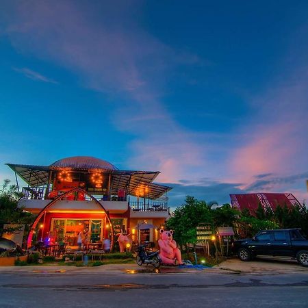 ฟูลเฮาส์ รีสอร์ท แม่สวย ภายนอก รูปภาพ