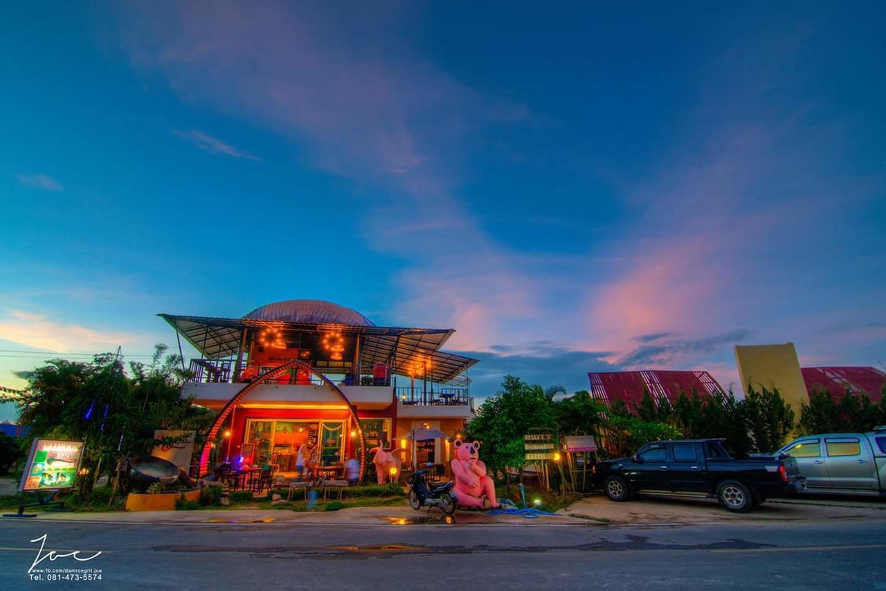 ฟูลเฮาส์ รีสอร์ท แม่สวย ภายนอก รูปภาพ